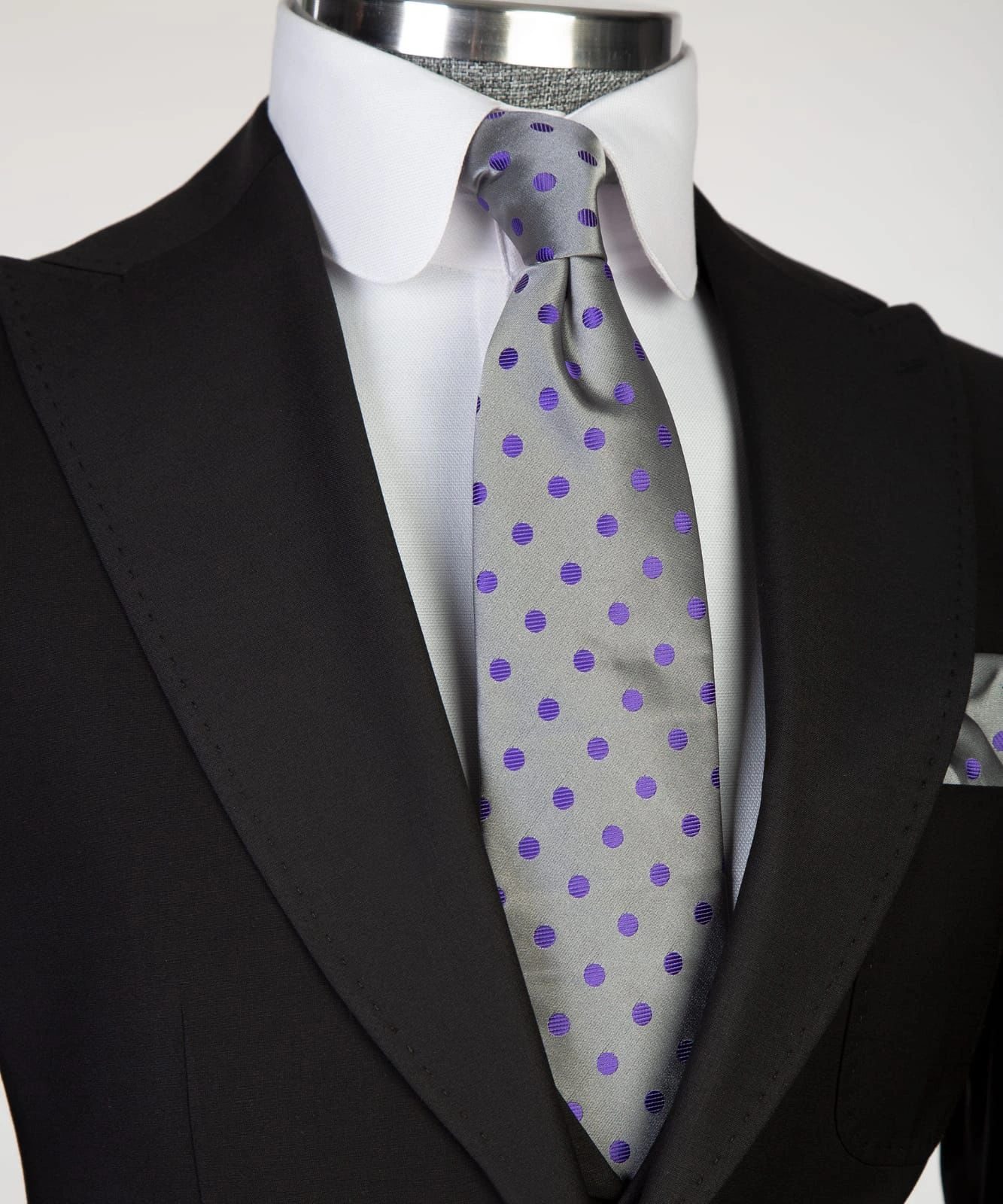 Sharp Black Business Suit Set - Elevate Your Professional Style.